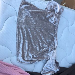 Strapless velvet top.